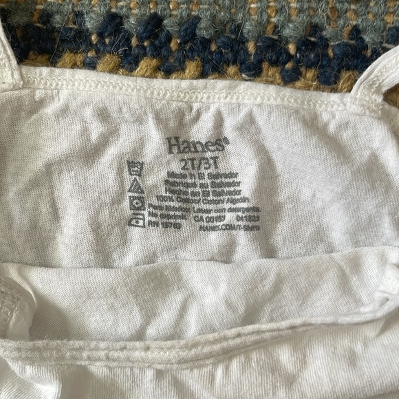 White tank - Picture 2 of 2